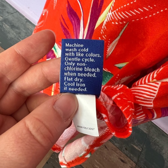 Apt. 9 shortsleeved floral top - Picture 5 of 5